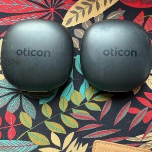 Oticon Black Hearing Aides with Cases